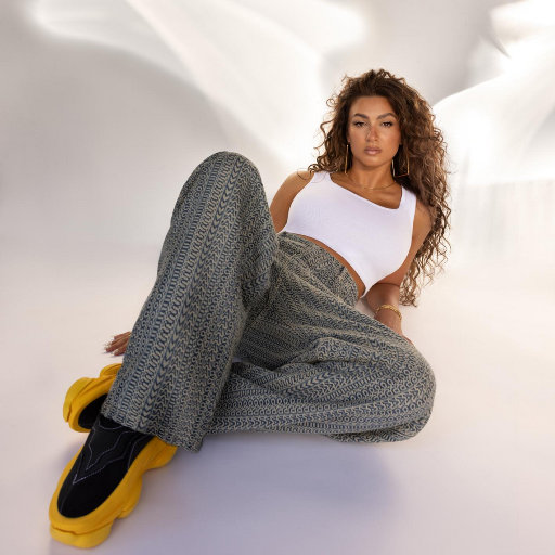 女同志舌吻一区二区三区软件
